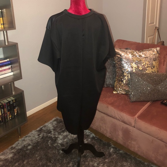 T-Shirt dress FashionNova - Picture 4 of 5